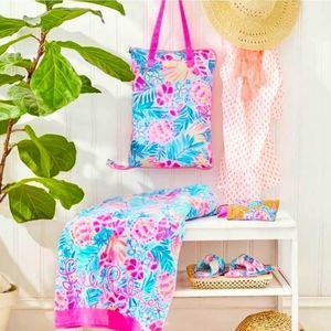 NIP Lilly Pulitzer Rainforest Retreat Beach Mat Sea Glass Aqua 57”x68”